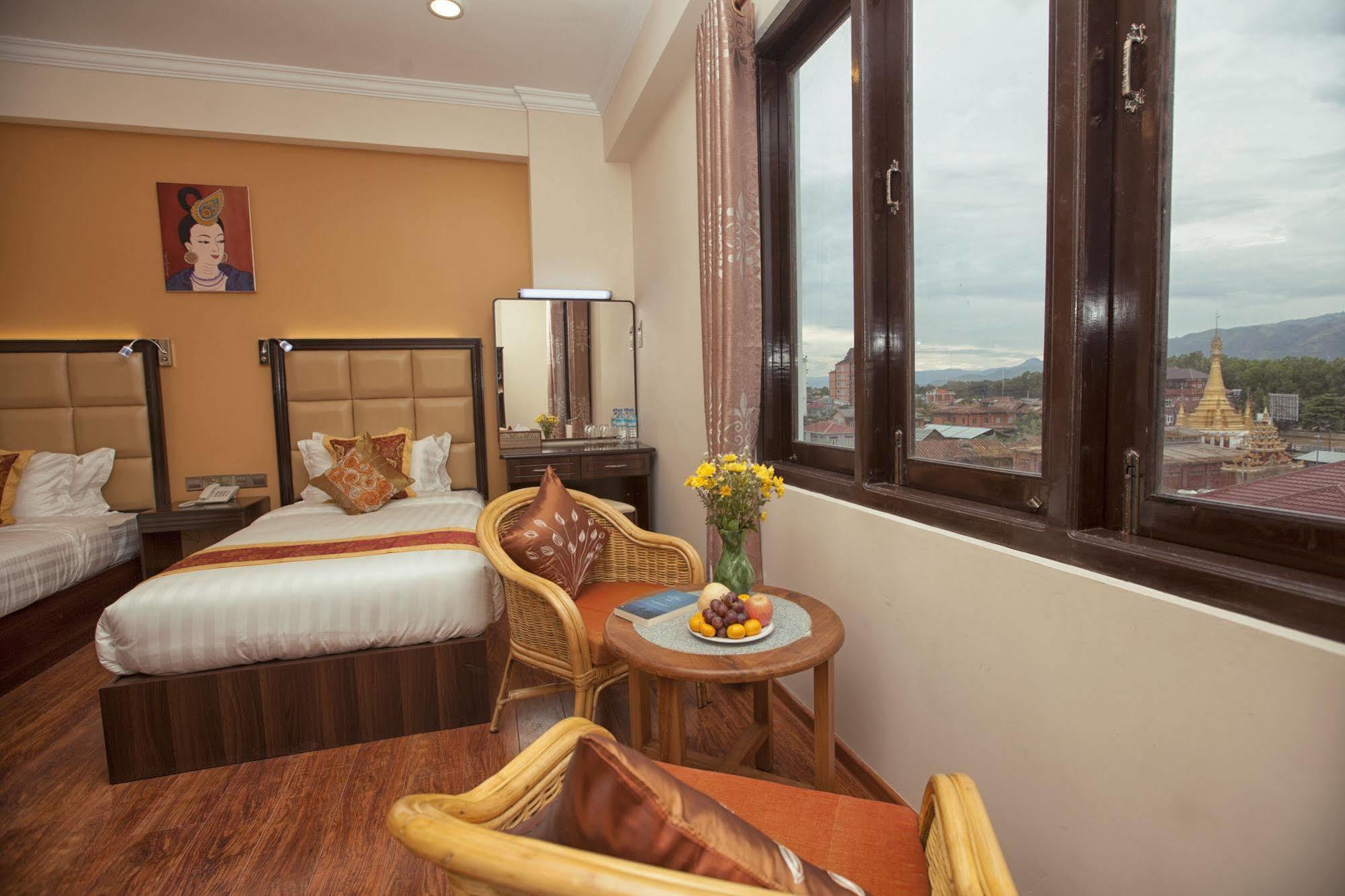 The Hotel Emperor-Inle Nyaung Shwe Dış mekan fotoğraf